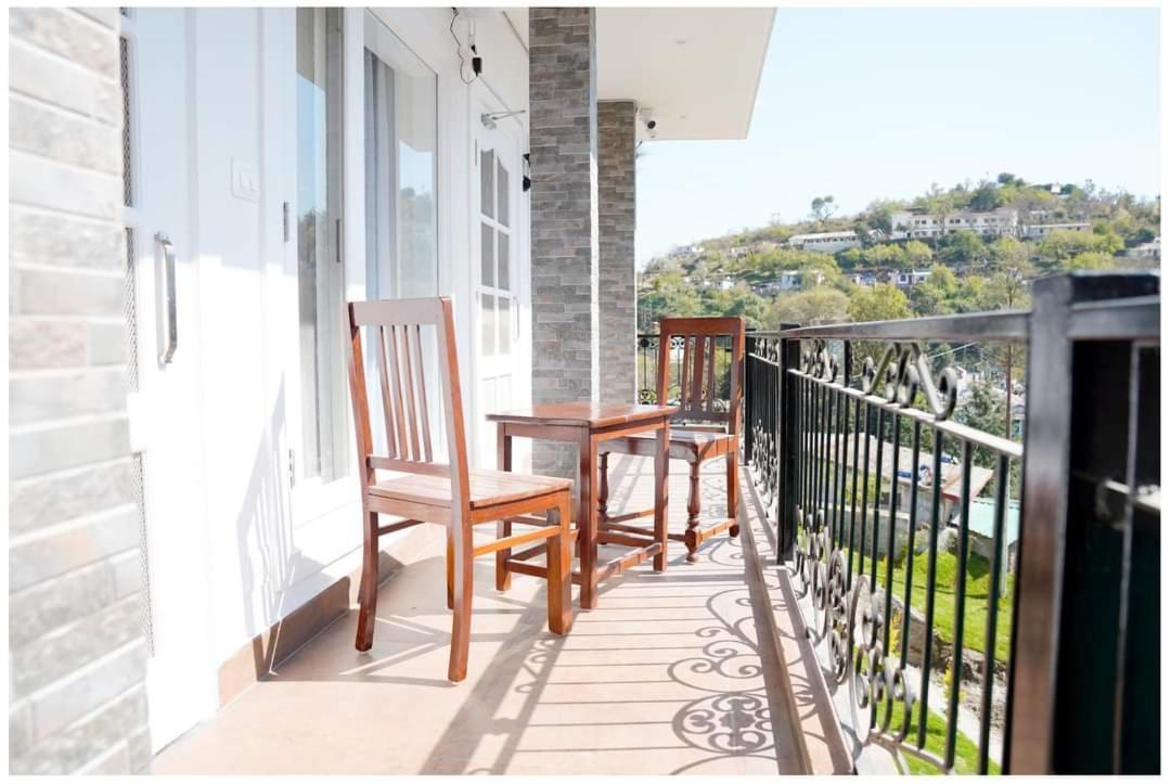 The Periwinkle Homestay Bhīm Tāl Extérieur photo